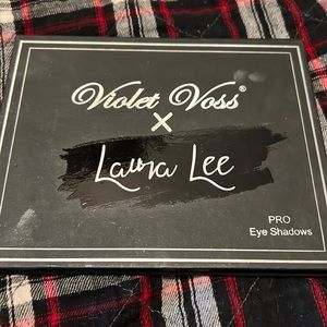 Violet voss x laura lee palette